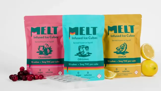 MELT Cranberry, Original and Lemon with fruit and sealed ice cube tray